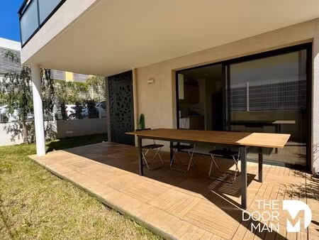 appartement 83400