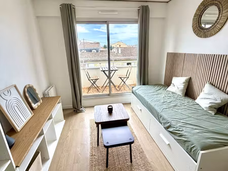 studio rénové avec balcon et parking à saint augustin
