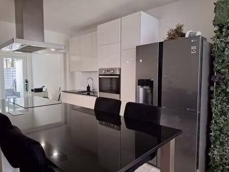 appartement meublé de standing rénové avec jardin peb b