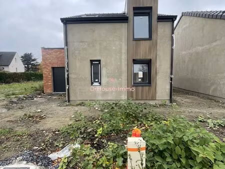 maison moderne individuelle 2025 en cour de réalisation avec garage et jardin !