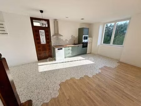 vente maison à plonévez-du-faou (29530) : à vendre / 99m² plonévez-du-faou