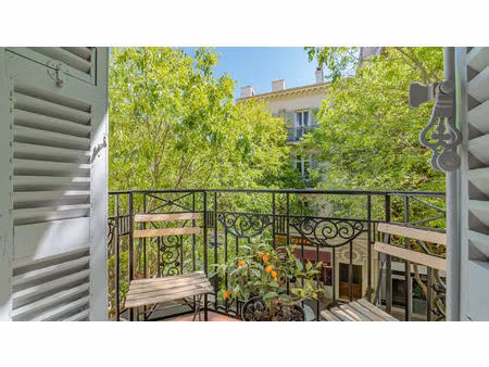 antibes hypercentre appartement art déco 143 m² charme et rénovation ? palier privatif ? g