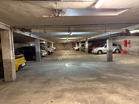 vente parking à montreuil (93100)  390 000 €