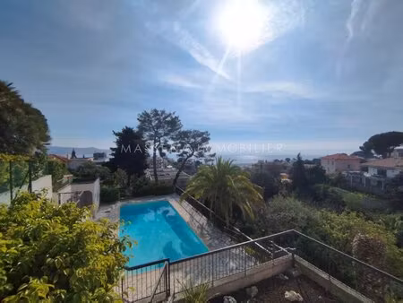 location 2p vide lanterne avec terrasse parking et piscine