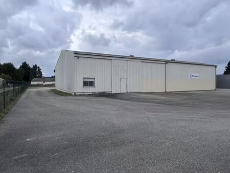 location local commercial