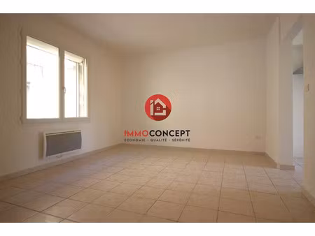 location appartement 2 pièces 43.17 m² à roquemaure (30150)  450 €