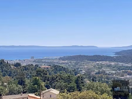 vue mer et îles panoramique – maison avec terrasses  jardin et dépendance – bormes village