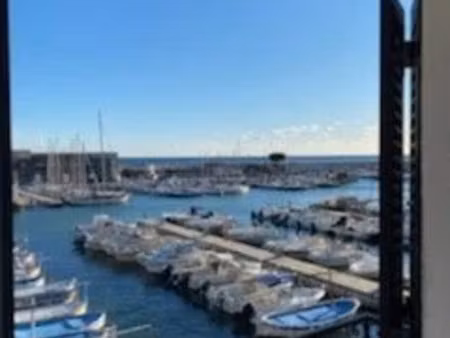 location appartement 2 pièces 38 m² à cassis (13260)  930 €