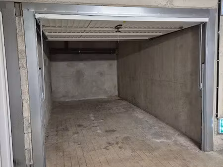 location parking à mougins (06250)  150 €