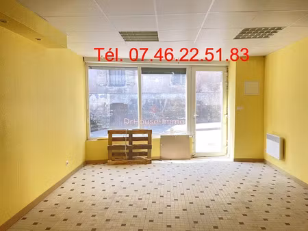 location locaux professionnels 2 pièces 34 m² à darney (88260)  350 €