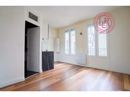 appartement de luxe à vendre à paris 3e : 294 000 € | 18m²