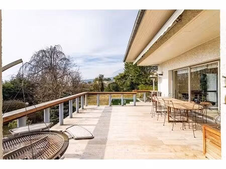 maison de luxe à vendre à grenoble : 660 000 € | 316m²