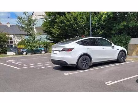 location garage box et parking à saint-malo (35400) : à louer / 13m² saint-malo