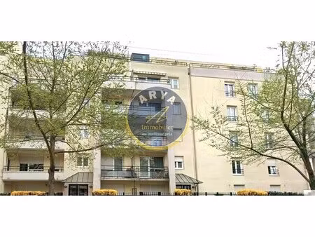 superbe appartement lumineux avec terrasse panoramique – dernier étage avec ascenseur  gra