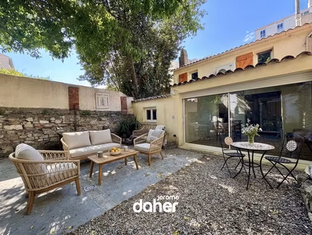 maison de fond avec jardin au calme