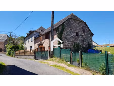 ensemble immobilier de 3 logements !