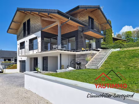 maison contemporaine poteaux-poutres 150 m2 avec vue panoram