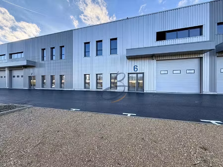 location local commercial 1 pièces 319 m2 à bourgoin-jallieu