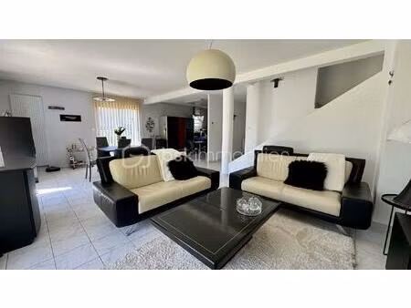 maison contemporaine de 130 m² à noyal-chatillon-sur-seiche