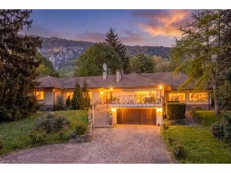 vente maison de luxe archamps 13 pièces 770 m² <meta name="description" content="divonne s