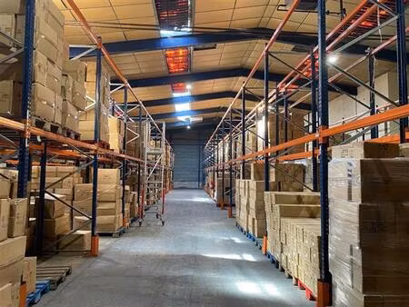 location local d'activités villeneuve la garenne 2 700 m²