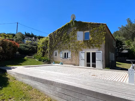saint-savournin - maison individuelle avec vue sur la sainte-victoire