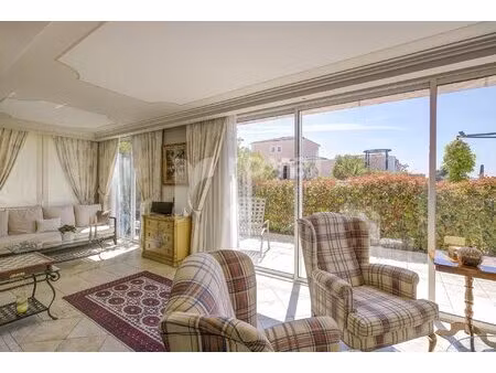 mougins golf - bel appartement situé dans un domaine sécurisé
