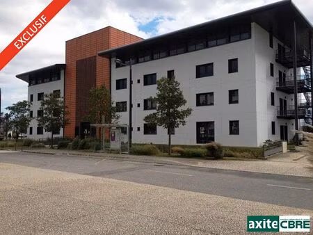 location bureau alixan 130 m²