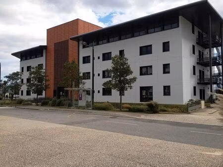 location bureau alixan 511 m²