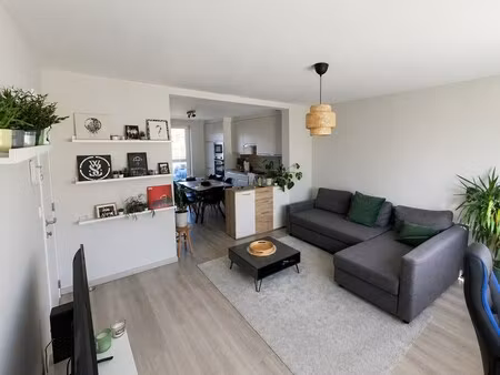 appartement te huur in sint-niklaas met 1 slaapkamer
