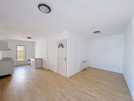 location appartement 2 pièces 46m²