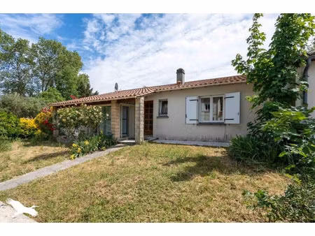 vente maison 3 pièces 92 m² à jonzac (17500)  189 792 €