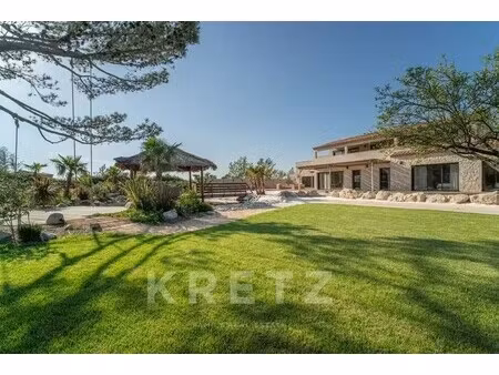 maison de luxe à vendre à eygalières : 7 300 000 € | 440m²