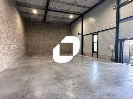 location local d’activités serris 77700 247m²