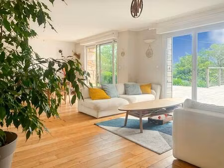 maison 200 m2 à 10 mns de vannes