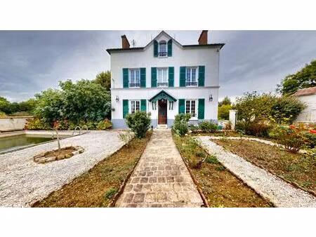 maison bourgeoise 229 m2 + dépendance 155 m2 prix 467900
