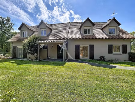 vente maison 12 pièces 235 m² à montilliers (49310)  291 500 €