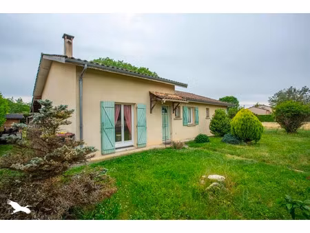 vente maison 4 pièces 120 m² à camblanes-et-meynac (33360)  293 216 €