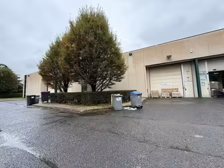 location entrepôt villepinte 93420 369m²