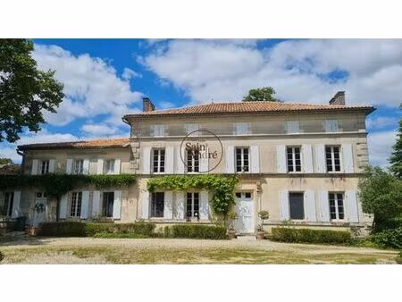 maison de luxe de 9 pièces en vente à hiersac  nouvelle-aquitaine