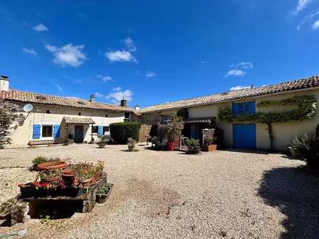 vente maison 11 pièces 177 m² à messe (79120)  299 000 €