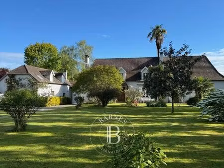 maison de prestige de 268 m2 en vente morlaàs  france