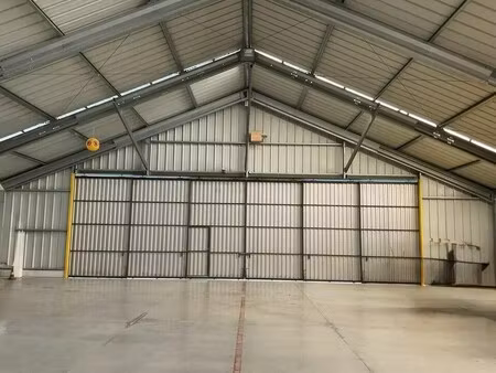 vente entrepôt la ferté-gaucher 77320
