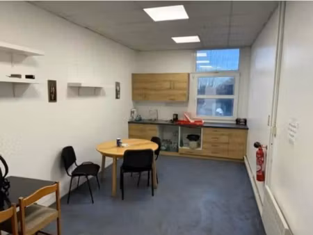 location entrepôt goussainville 95190 48m² à 1184m²