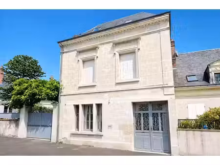 vente maison 8 pièces 223 m² à pocé-sur-cisse (37530)  294 000 €