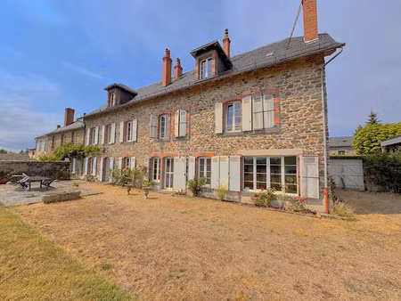 vente maison 11 pièces 229 m² à ruynes-en-margeride (15320)  342 875 €