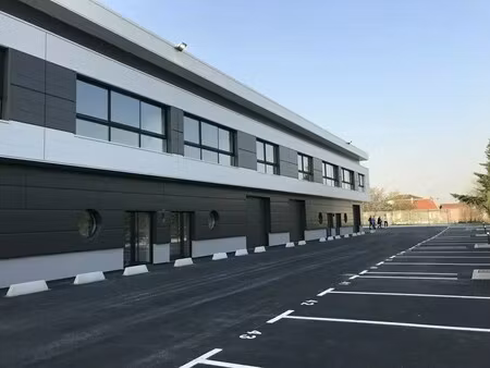 location local d’activités les pavillons-sous-bois 93320 226m² à 687m²