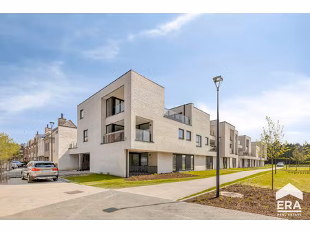 appartement te koop in lommel met 3 slaapkamers