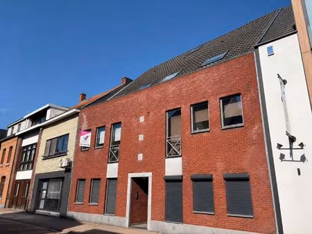 appartement te koop in zonhoven met 3 slaapkamers