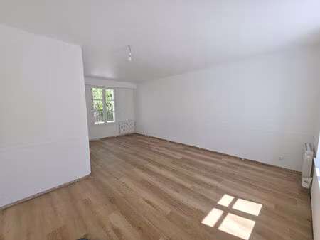 location appartement 3 pièces 70m²